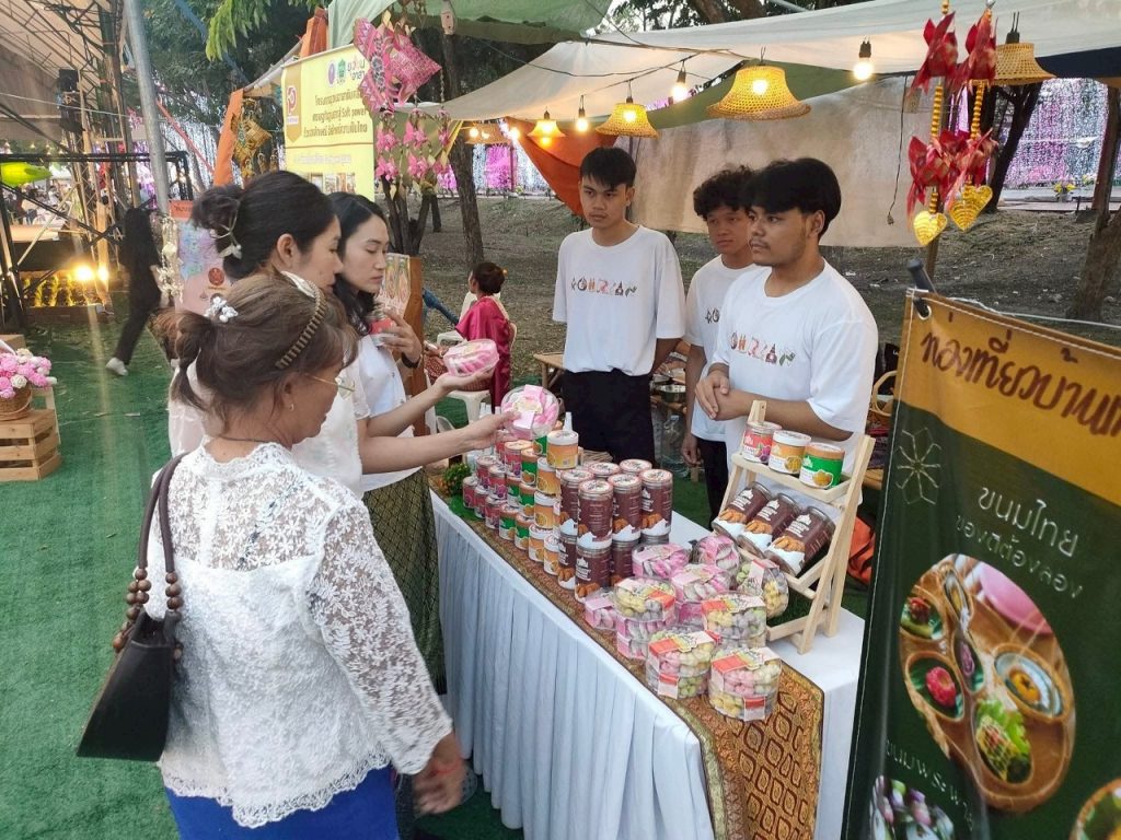 LINE_ALBUM_ออกบูธงานยอยศยิ่งฟ้า อยุธยามรดกโลก_250802_2